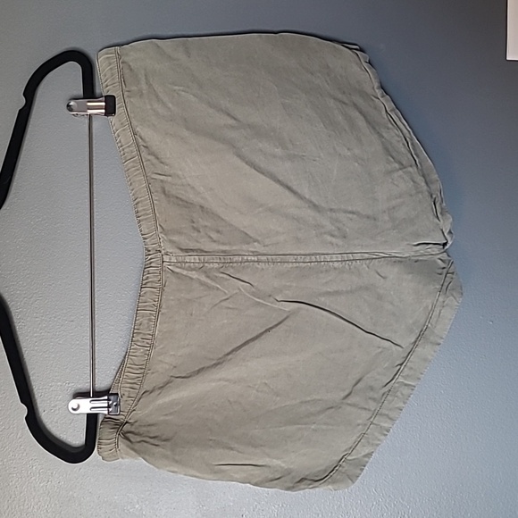 Aerie Shorts - Picture 2 of 3